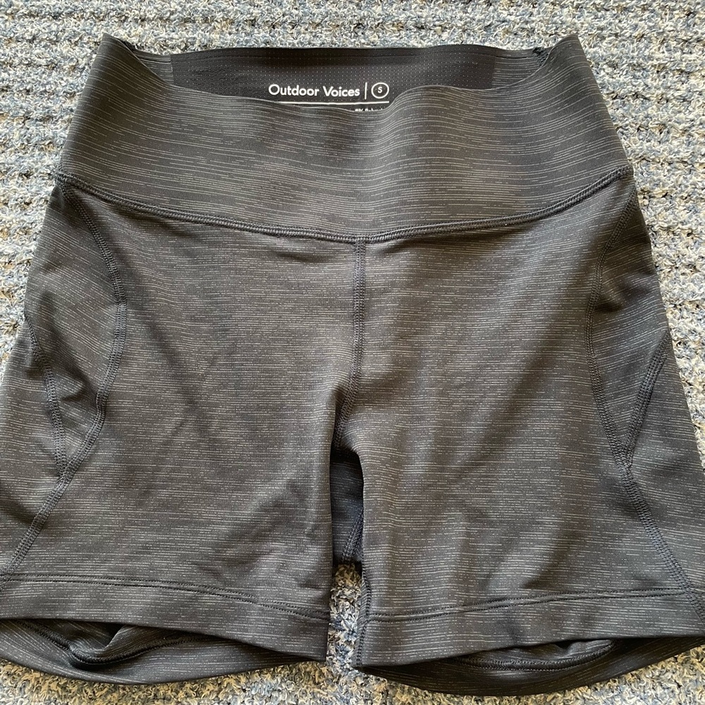 Outdoor voices grey and black shorts